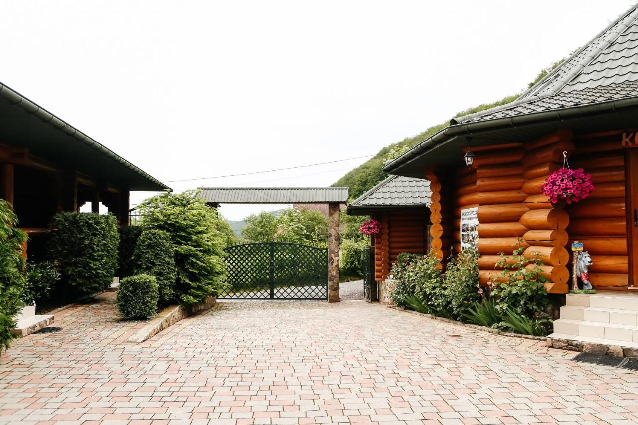 Chudodievo In Chynadievo Mini-Hotel Chynadiyovo ภายนอก รูปภาพ
