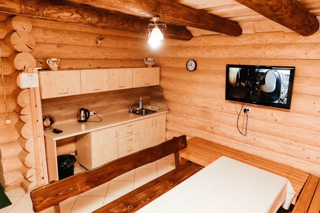 Chudodievo In Chynadievo Mini-Hotel Chynadiyovo ภายนอก รูปภาพ