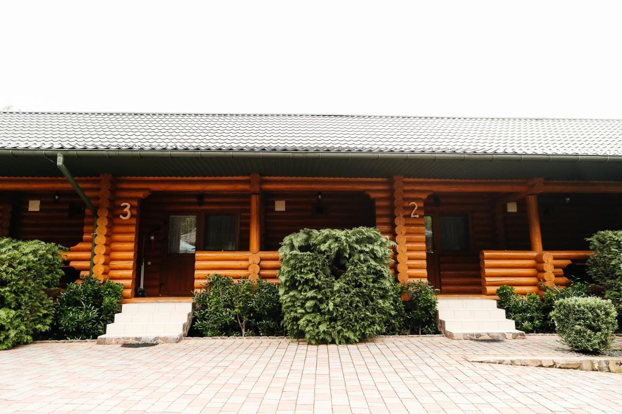 Chudodievo In Chynadievo Mini-Hotel Chynadiyovo ภายนอก รูปภาพ