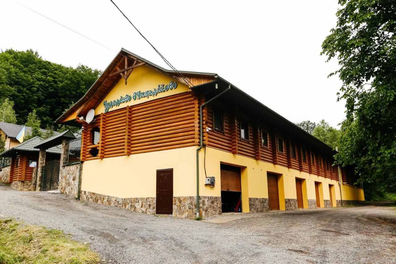 Chudodievo In Chynadievo Mini-Hotel Chynadiyovo ภายนอก รูปภาพ